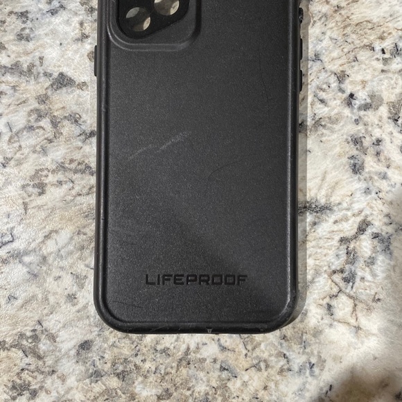 iPhone 11 life proof - Picture 2 of 2